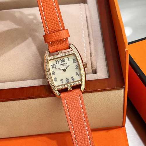 白光 金 ，钻50 玫瑰金到货 爱马仕 Hermes Heure H 系列腕表。吸引眼球的酒桶表壳设计，不仅与品牌相呼应，更是独具匠心，具有强烈造型感；316精