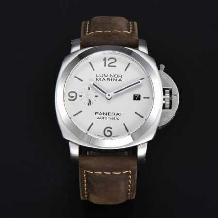 沛纳海--Panerai 类型：男士顶级腕表 机芯：有全自动上海机械机芯 表壳：316L精钢表壳 镜面：矿物强化防摔玻璃 皮带：真牛皮表带 尺寸：直径44Mm， - 点击图像关闭