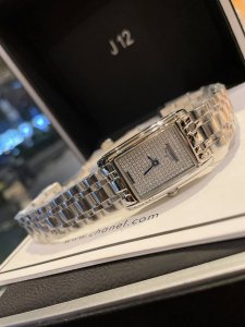 白 金 钻20 钢带10 满钻 2021最火浪琴超好看的 小姐姐们赶紧入手 浪琴-Longines戴卓维纳系列 精致两针半女士腕表 316精钢表带 直径33*2