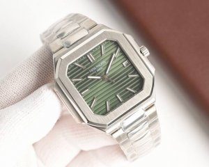 百达翡丽 方形 新系列Cubitus 5821 1A-001腕表 亮点特色：1机芯:搭载9015改Cal.26-330S C 机芯，摆轮位置均与正品一致。2钢带