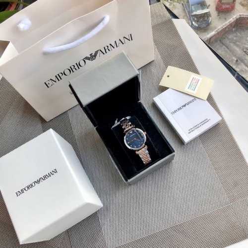 Armani 阿玛尼女表。小仙女必备！型号ar 92、表盘32Mm 完美尺寸！作为最受欢迎的款式之一，就一定会有各种层出不穷的版本。请认准独家品质 区分市场便宜