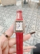 卡地亚 Cartier 新款 经典三针针系列女士方形腕表，气质腕表！线条流畅，魅惑动人，柔软服帖于腕间，奢华风格完美呈现出女性的前卫、大方 独特的造型彰显成熟优