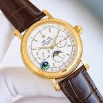 铁划银钩 苍劲有力 高颜值新品 古朴。复古。精湛的工艺！ 年度最佳典藏之作 百达翡丽古典超级复杂多功能 万年历功能腕表 团队历时两年多精心设计，不计成本，敢为人