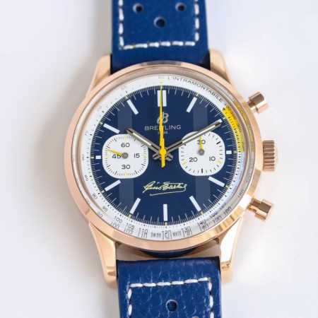 Top 百年灵 全新计时腕表 Navitimer ，百年灵以大胆色彩焕新演绎经典腕表。尺寸42Mm，迭代款无疑是地道的独特计时腕表，带有后盖表面独特饰片，采用3 - 点击图像关闭