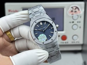 Gr 出品 白 金 DDD Gr Factory 皇家橡树系列67651Or女士石英腕表 闪耀登场！女神百搭款，闪闪惹人爱！ DDD Gr购入拆解开模，全程Cn