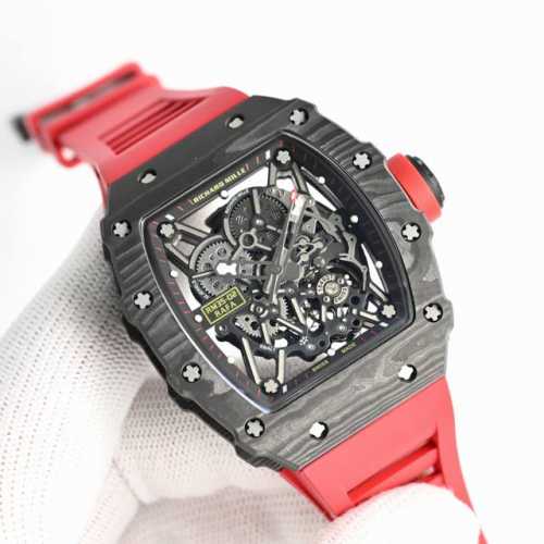 sj出品 一体机芯 白宝石避震 Richard Mille』理查米尔 L88。Rm 35-02 这是该系列第一枚搭载自动上链机芯的作品，并且别出心裁地使用全碳纤