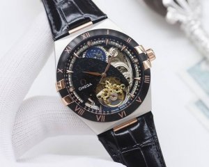 尊享价： 品牌：欧米茄-Omega 类型：男士腕表 壳套：顶级版316精钢l 表带：进口小牛皮表带 机芯：全自动机械机芯 镜面：矿物质防刮镜面玻璃 尺寸：直径4