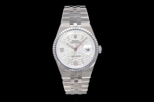 Rolex Land-Dweller陆使型V2升级版 尺寸：36Mm9.7Mm 表壳：对版8.9Mm表耳间距及三角坑纹表圈一体式表壳 表链：对版23Mm16Mm
