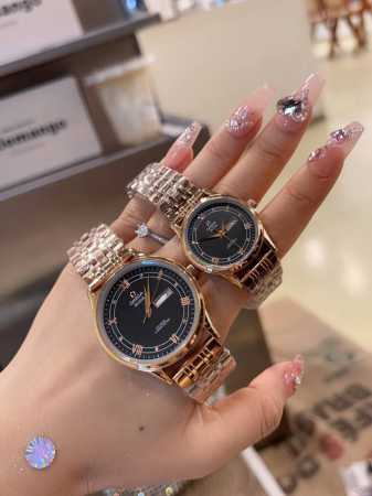 皮 .金+20 钢带+20 欧米茄 Omega 简约气质系列腕表。316L精钢材质，进口石英机芯，耳目一新的简约设计，让表款更具吸引力，高质表面流畅勾勒出细腻纹 - 点击图像关闭