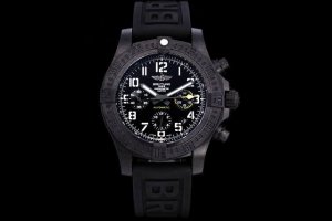 百年灵 Breitling 原装一比一的碳纤维纹路 究级新作 百年灵复仇者飓风系列45Mm计时码表两年前购入原装拆解检验，经制表师多次努力，终破解沿袭Breit