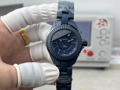 蓝陶瓷香奈儿J12 33 透底机械，全蓝陶瓷工艺！少量到货