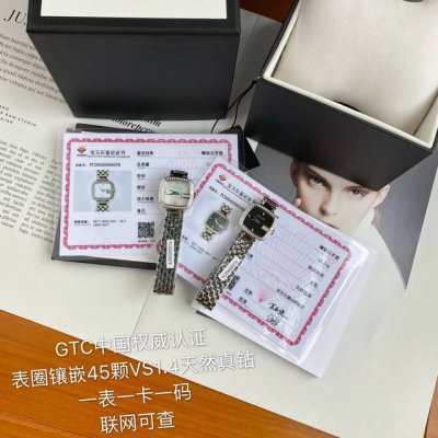 终于到货！古驰官网最新女表，表盘镶嵌45颗Vs1.4真钻、真钻、真钻！官价不菲，表径24*22.5Mm，原装瑞士石英机芯，异型蓝宝石玻璃，防水30M，非常精致全