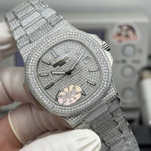 ppf-超薄8.3Mm厚度，百达翡丽5711系列满钻“大满钻”限量版鹦鹉螺 搭载一体Cal.324 直径40Mm