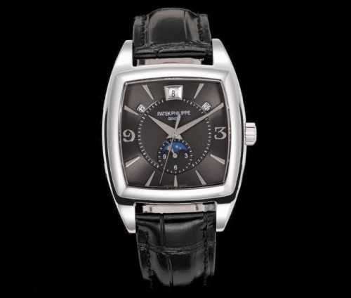 Tw 百达翡丽复杂多功能系列5135G--010重磅登场，迄今推出的首款Nautilus复杂腕表，以超复杂的工艺技术打造休闲运动腕表。 1小身板大能量：尽揽以下