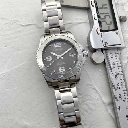 浪琴LONGINES 系列：康卡斯水中霸王 机械机芯316精钢表带蝴蝶扣扣。 玻璃：镀膜镜面 圈口可转动 直径41mm，厚度12mm，男神必备，送礼最佳 - 点击图像关闭