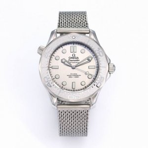 Er全新力作匠心传承 Omega 欧米茄 007-Seamaster Diver 300M Lx6 独家定制版本！ 市场唯一对版版本，后盖对版，精磨网带，头粒与