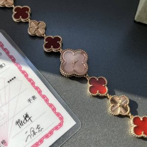 玫金玫瑰红 顶级包18K真金重磅返场Vca梵克雅宝Sweet Alhambra 系列四叶草珠宝腕表。