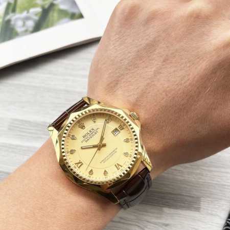 皮带 钢带 金白同价 品牌：劳力士 三针新品，商务休闲 奢华大气类型：精致男士腕表 新品 表带：真牛皮表带 舒适 361精钢表带 耐用 机芯:进口西铁城机芯 材 - 点击图像关闭