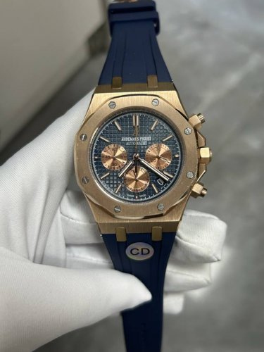 Audemars Piguet Battery Movement Men's Watch 爱彼 皇家橡树系列，电池机芯，多功能计时机芯，男士腕表