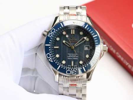 欧米茄-Omega 海马系列300米潜水腕表 表壳采用316L精钢表壳，搭载同级唯一陶瓷原装单向旋转计时圈口。表壳侧面泄压阀跟原装一致。表径42Mm 圈口采用进 - 点击图像关闭