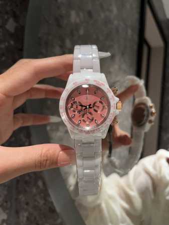 新品劳力士Rolex 迪通拿系列 陶瓷表壳 尺寸43Mm 矿物质镀膜玻璃耐磨 超强夜光 日本多功能计时石英机芯 陶瓷表带 原装扣 爱不释手的劳力士迪通拿 品不完 - 点击图像关闭
