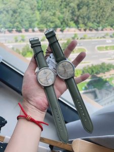 新款到货 Original Tissot,天梭2023新款杜鲁尔自动机械表，龚俊同款，原厂配件搭载2824 C07镂空机芯。蓝宝石玻璃，～42Mm表径 10.8