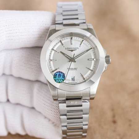统一 新品女款断货王之首位浪琴 Longines-浪琴 康卡斯 悦动凭借其独特的设计，实用的功能和舒适的佩戴体验，成为了一款备受推崇的精品。 1多种表盘经典白 - 点击图像关闭