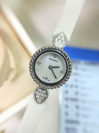 金 钻200 全新高品质：Boucheron 宝诗龙的serpent Boheme 系列腕表诚意上市！ 浪漫的波西米亚风， 优雅而柔美；以经典的水滴形和圆珠包边 - 点击图像关闭