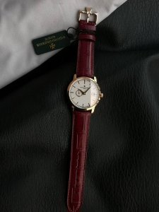 金+50钻+50 新款 江诗丹顿传袭系列87172 38Mm 的表径更加精致优雅为中性腕表 87172 000R-9302腕表充分传承到了江诗丹顿制表精华,经典 金+50钻+50 新款 江诗丹顿传袭系列87172 38Mm 的表径更加精致优雅为中性腕表 87172 000R-9302腕表充分传承到了江诗丹顿制表精华,经典