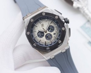 白壳 ，金壳 品牌：爱彼-Ap 类型：男士腕表 壳套：顶级版316精钢l 表带：天然橡胶防水胶带 机芯：全自动进口机械机芯 镜面：矿物质防刮镜面玻璃 尺寸：直径