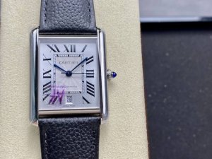 Af 新款男士坦克机械31Mm 渴望和平、反对战争！Af完美展现坦克系列低调而不奢华的复古风格 卡地亚Tank坦克系列腕表 表壳 大号：41Mm*31Mm，打破