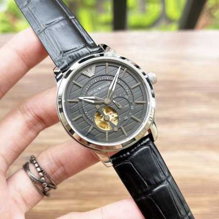 出 阿玛呢82 S5机芯，蓝宝石玻璃，3度防水 - 点击图像关闭