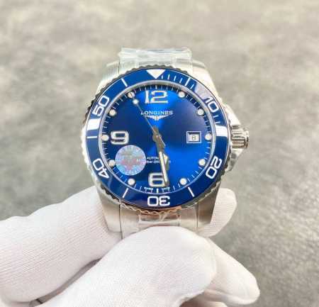 Longines 浪琴 康卡斯系列，尺寸41X12Mm！316L精钢壳套完美无瑕，打磨工艺高超，延续一丝不苟的卓越品质，树立复刻业界新标杠。陶瓷表圈拥有正品级别 - 点击图像关闭