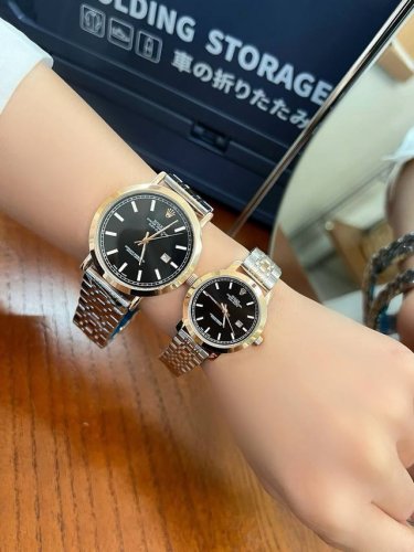 白 金 最新劳力士-Rolex 情侣对表 原装进口石英机芯 316L精钢表壳 矿物质超强玻璃镜面 精钢表带 直径40Mm厚8Mm女直径28Mm厚8Mm如果今天的