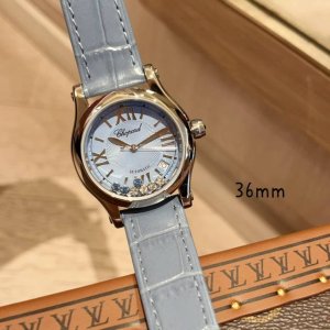 蓝钻 快乐钻Hay Diamonds 三个表盘直径：30Mm、33Mm、36Mm 33Mm、36Mm有5钻、7钻 作为萧邦最门热最畅销的系列一以直细腻的手法诠释