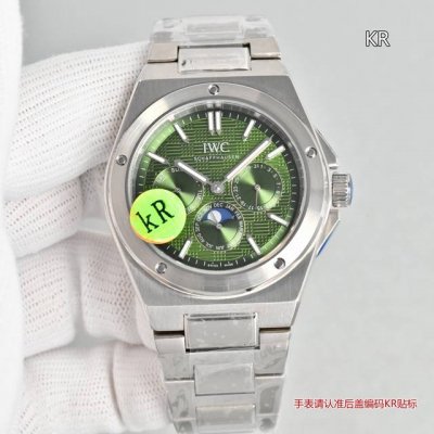 Kr新品 万国工程师系列万年历腕表，复刻界最复杂的腕表，所有功能同步原装，所有功能调节通过把头控制. DDD 1 功能介绍 3点钟位置显示日历，9点钟位置显示星