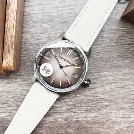 重磅来袭 3G出品 极具现代感的多面结构给爱彼code 11.59的设计和技术带来无穷的可能性。 Ap爱彼code 11.59 Ref. 15210Qt.Oo. - 点击图像关闭