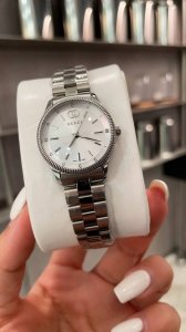 金280 想把这块表焊在手上 抗拒不了的Gucci新品 古驰腕表G-Timeless系列现代摩登气息的完美融入滚花设计优雅知性表盘Gucci Logo 双G标识