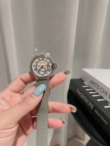 鱼眼玻璃 卡地亚 36Mm 瑞机 鱼眼玻璃 磨砂扣 匠心之作卡地亚蓝气球，精致36Mm石英腕表，传统三针设计 星空运转 时间流淌 特殊工艺镶钻，个性 完美 搭配