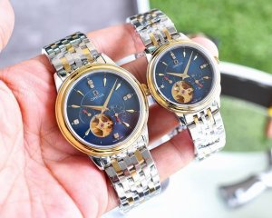独家首发 高清实拍 优质产品 沉稳有型 魅力不凡 简约热卖新款 品牌 ：欧米茄最新设计飞轮新品 类型 ：精品男士腕表 表带 ：真牛皮 316精钢表带 机芯 ：西