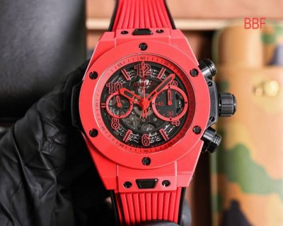 Bbf全新突破 彩色陶瓷问世 Hublot 宇舶表Big Bang Unico 大爆炸系列彩色陶瓷腕表 陶瓷工艺史无前例的重大突破 砸重金耗时四年，得以突破传统