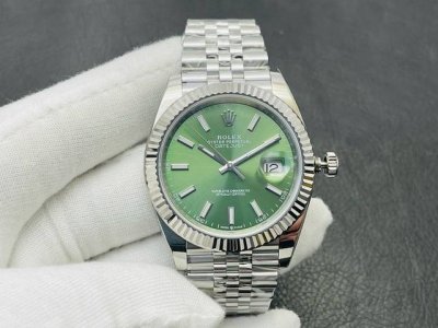 Vr Factory 墙裂推荐 诚意之作 致敬经典 市场顶级版本 劳力士Rolex日志型腕表系列41Mm，塑造经典腕表典范，细节方面： 1搭载日本机芯一体机，7