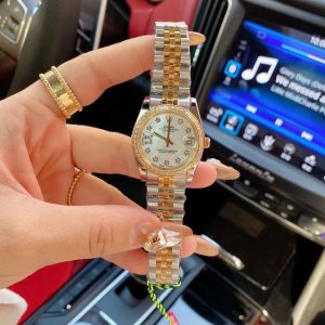 劳力士-Rolex日志 系列经典女款31实芯5珠钢带-原装压扣 小红书火爆推荐云杉绿盘,白色表盘采用a级珍珠贝壳材质彰璀璨夺目、设计显出独特高贵优雅女神气质!3 劳力士-Rolex日志 系列经典女款31实芯5珠钢带-原装压扣 小红书火爆推荐云杉绿盘,白色表盘采用a级珍珠贝壳材质彰璀璨夺目、设计显出独特高贵优雅女神气质!3