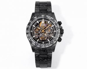 Twf全碳纤维改装定制版 劳力士Rolex 表壳整体采用进口复合碳纤维材质，碳钎维材质是一种新型材料，颜色为永不过时的黑色，整体的纹路十分典雅、奢华。碳纤维外柔