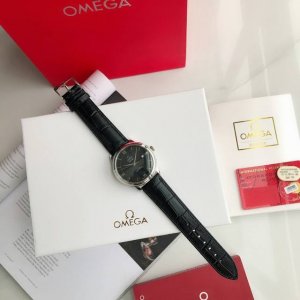 2023年度升级重磅爆款 碟飞系列男士腕表 ，休闲简洁 经典爆款修正原装同步拉伸表扣，并经工厂耐损测试合格，确保品质过硬 机芯 搭载进口8215自动机械机芯 走