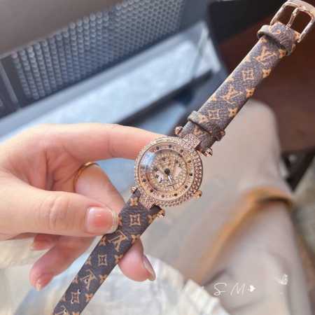 490Lv 路易威登，时来运转款满钻设计重磅推荐新款，进口石英机芯，时尚大牌的顶尖设计款..拿到手你就会明白质量真的超级赞非常好看..，超级有气场，尺寸：34M - 点击图像关闭