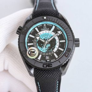 欧米茄，全新“全陶瓷”600米世界时！海马系列海洋宇宙世界时腕表！ 欧米茄呈献全新海马系列海洋宇宙世界时腕表。自环球旅行中汲取灵感，全新腕表沿袭了著名的 深海之