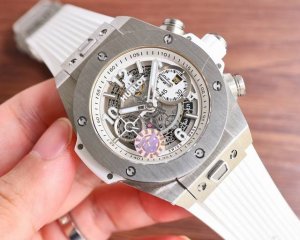 Zf 出品 光圈：白壳 玫壳 圈口带钻： 玫白同价 满钻： 玫白同价 Zf Factory 最新款新面出货 宇舶 恒宝 Hublot 英勇无畏，拳拳出击简称“H