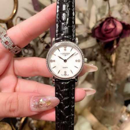 白190 玫 钢带+20 陶瓷+30 浪琴-Longines 简约大气女款 进口石英机芯 矿物质玻璃镜面 316L精钢表壳 直径28Mm厚8Mm 该款腕表备受女 - 点击图像关闭