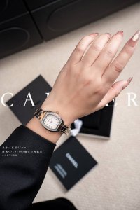 660全面升级版到货， 卡地亚推出的Tonneau腕表，以酒桶为外形做一体成形表壳，较一般腕表小巧贴合手腕，由于看起来像酒桶一样，所以称为酒桶型表壳。卡地亚此款